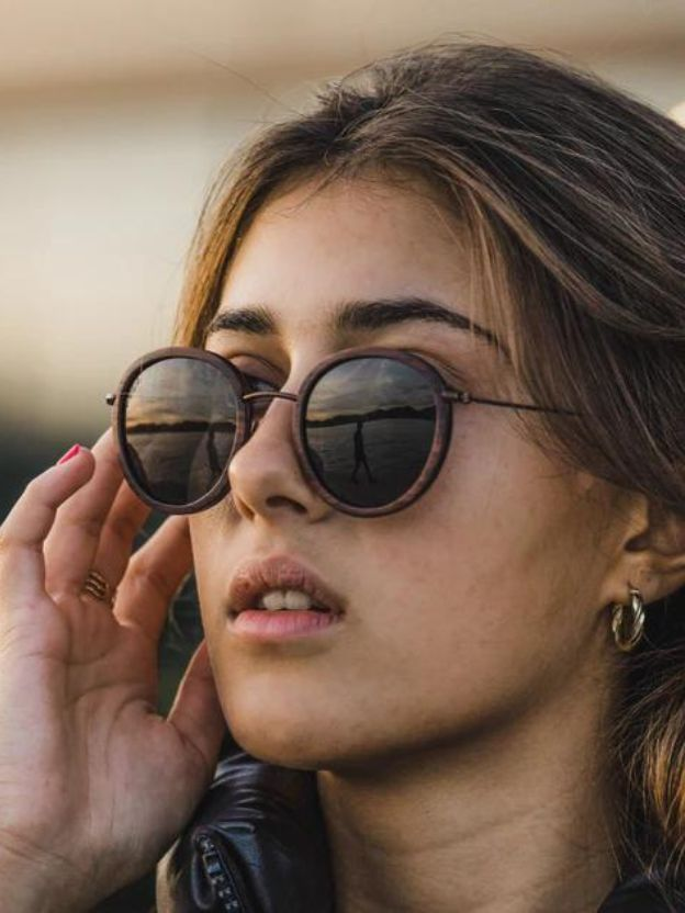 A woman wearing Joplins sunglasses