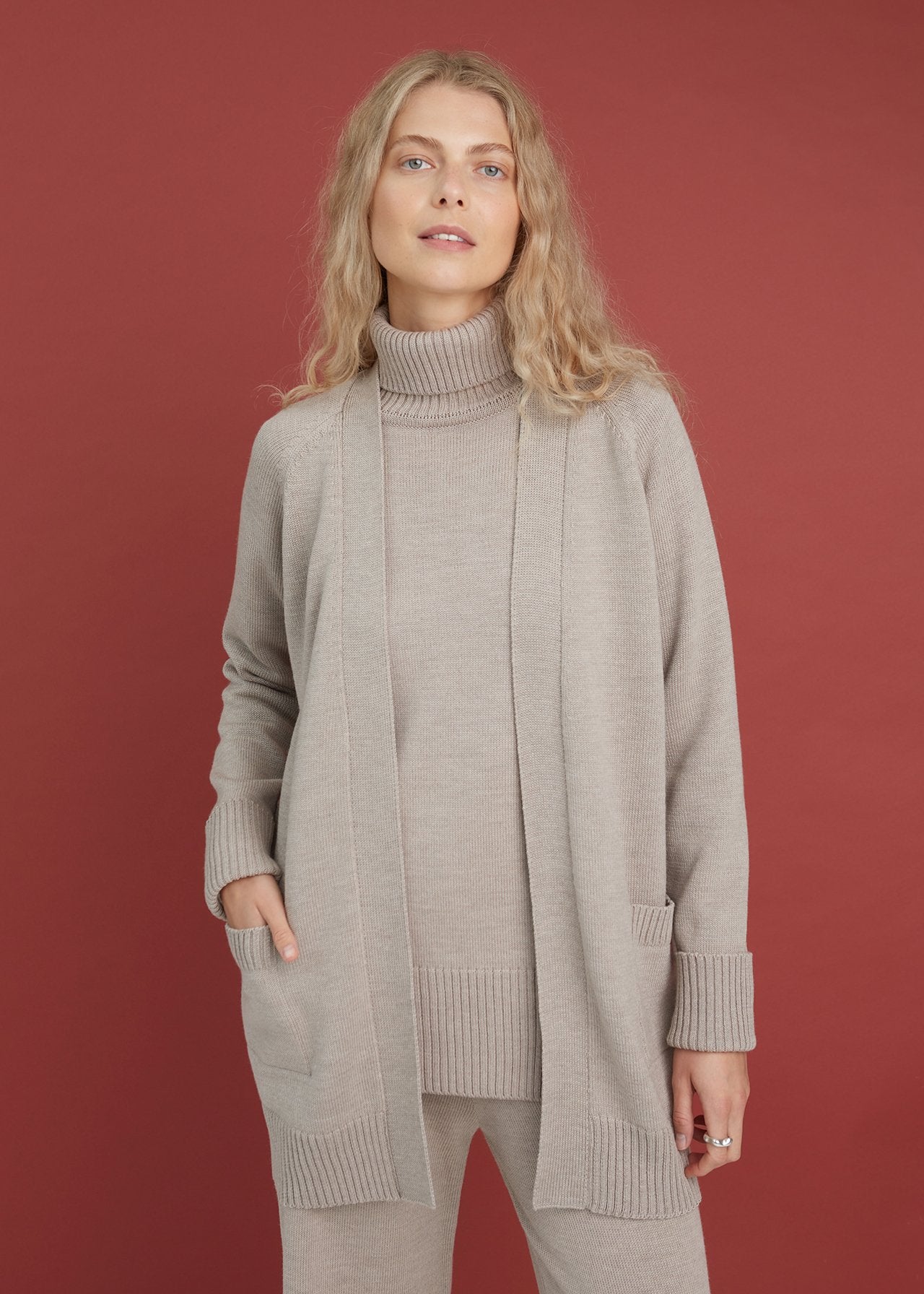 Knitted Merino Wool Cardigan with Pockets Beige