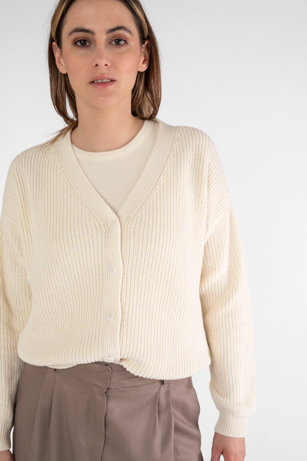Short Cardigan Cream