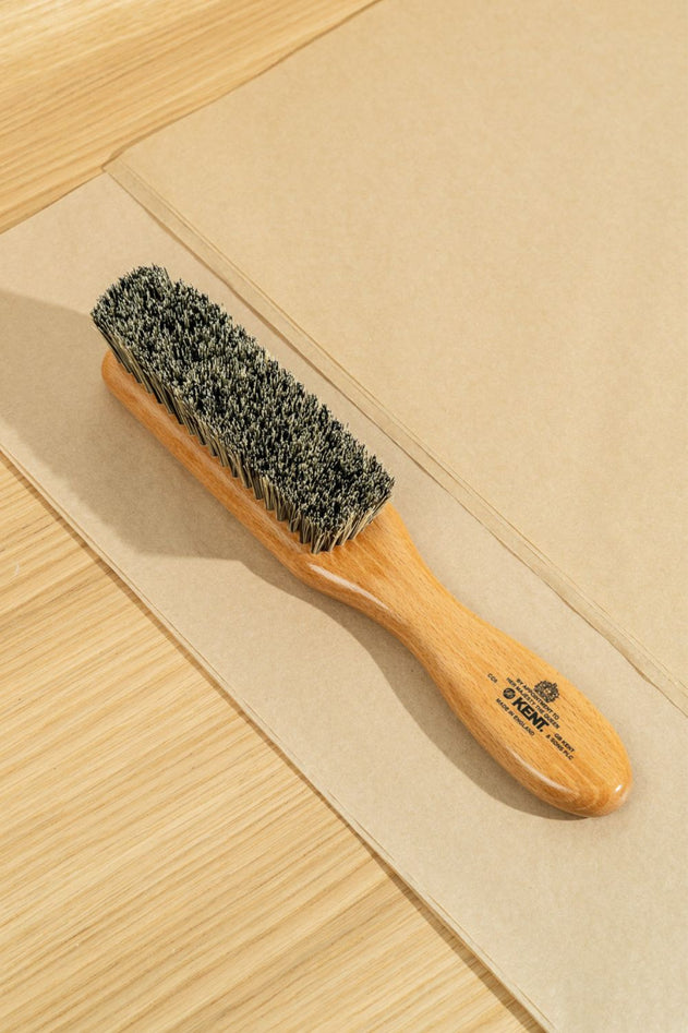 KENT. CC7 Clothes Brush