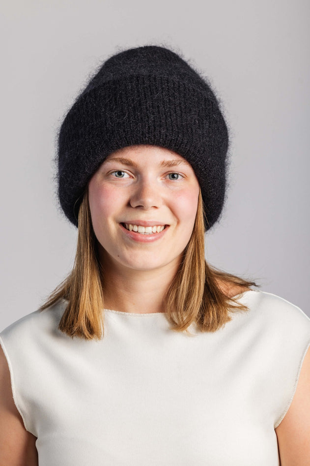 Pippa Mohair Beanie Black