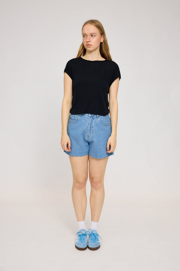 Cropped Loose Fit T-Shirt