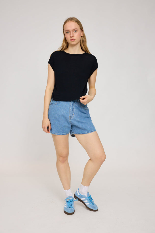 Cropped Loose Fit T-Shirt