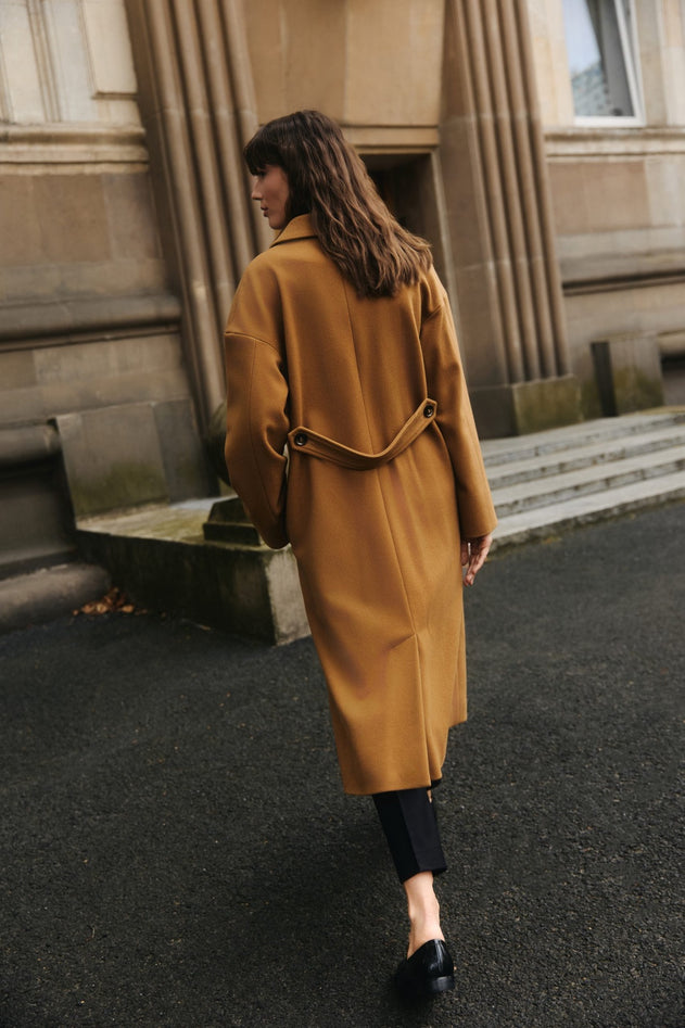 Double-breasted coat carmel