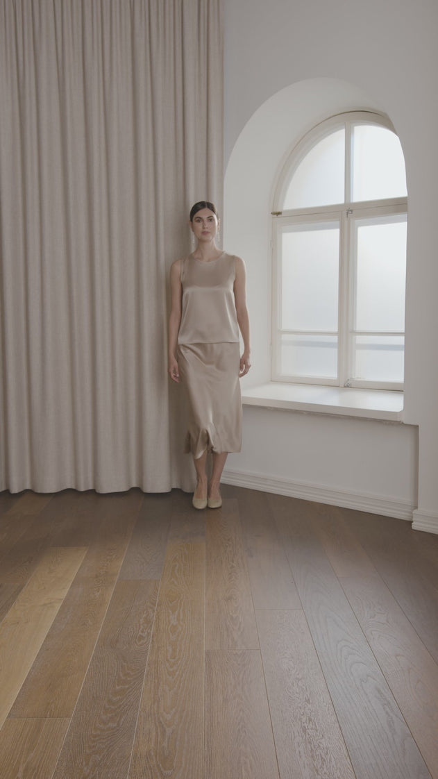Tia Sleeveless Satin Top Latte