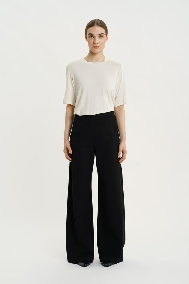 Leia Wide Pants Black - IVALO.COM