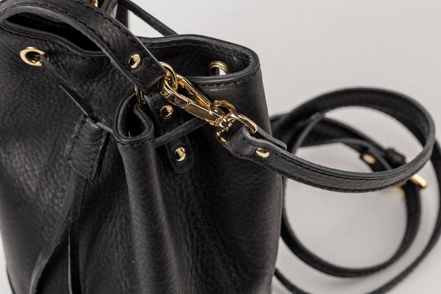 Leather Bucket Bag Chelsea Collection Black
