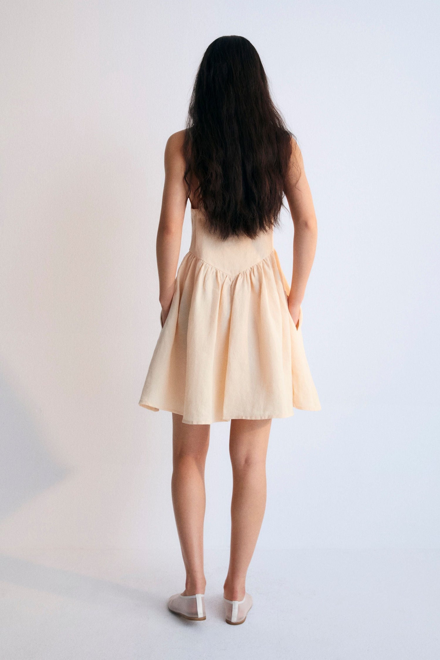 Women's Hera Short Sleeveless Dress Macadamia