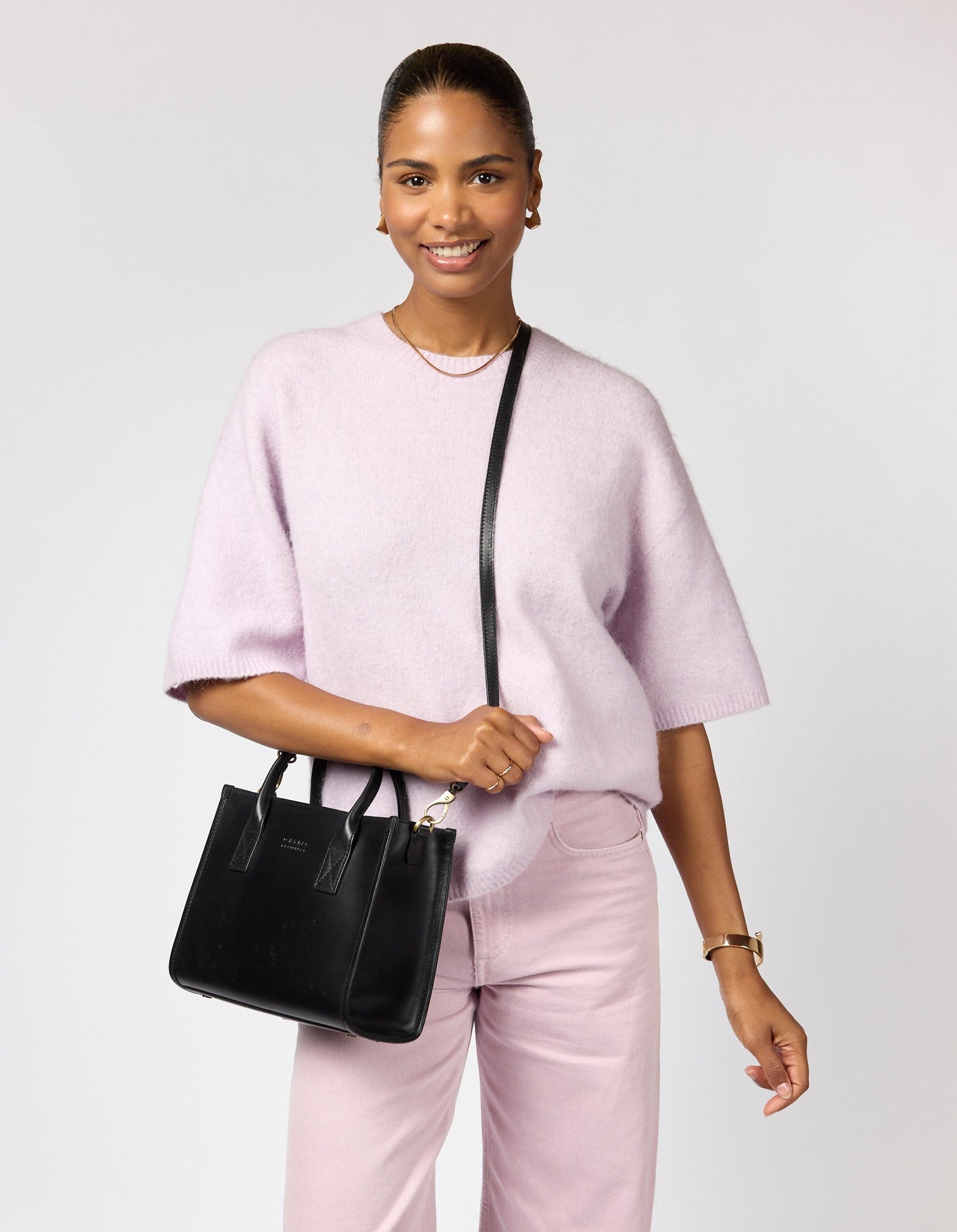 Jackie Midi Bag Leather Strap Classic Leather Black