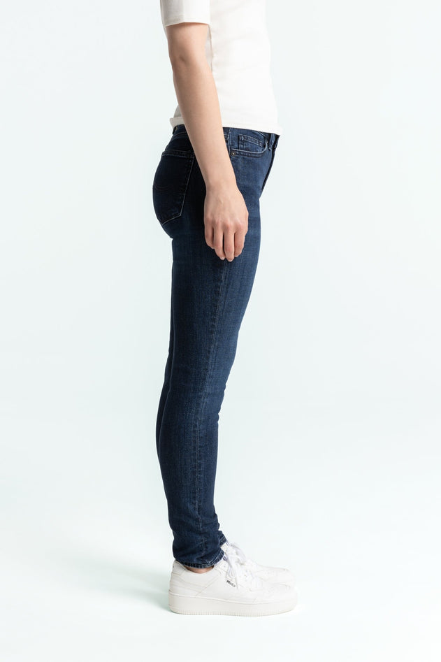 Juno Medium Jeans Clean Medium Used