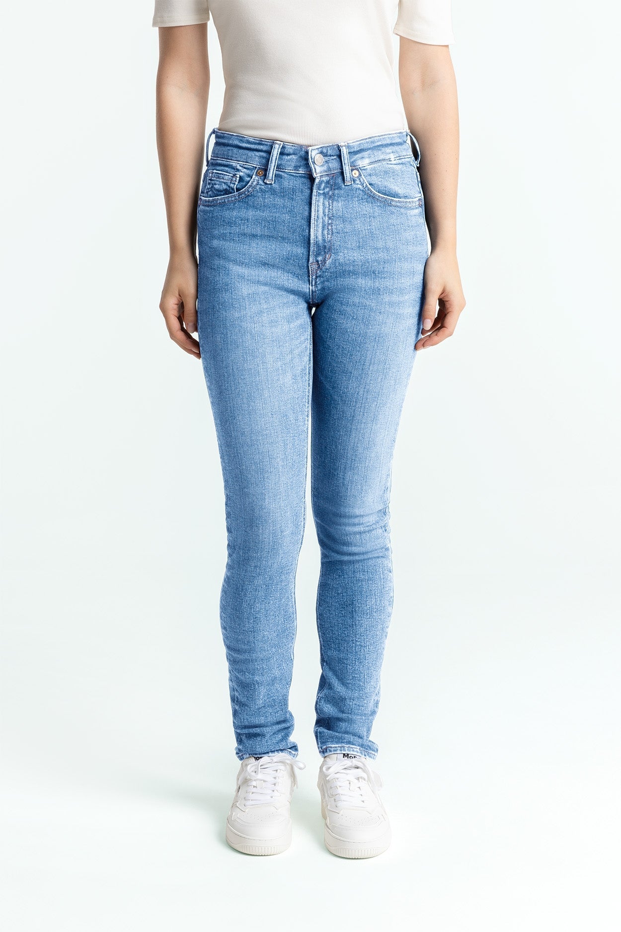 Juno Medium Jeans Journey Light Used