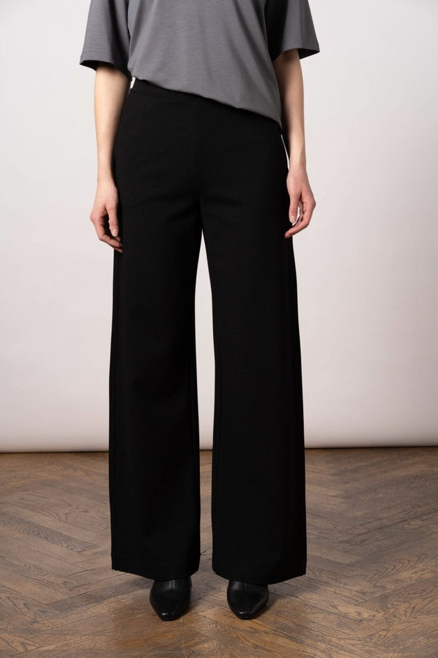 Leia Wide Pants Black - IVALO.COM