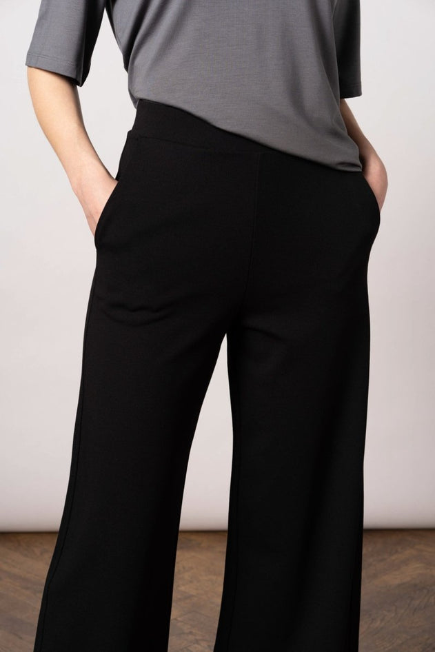 Leia Wide Pants Black - IVALO.COM