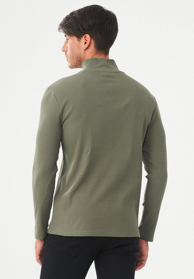 Men's Long-Sleeved Ribbed Turtleneck Shirt Khaki