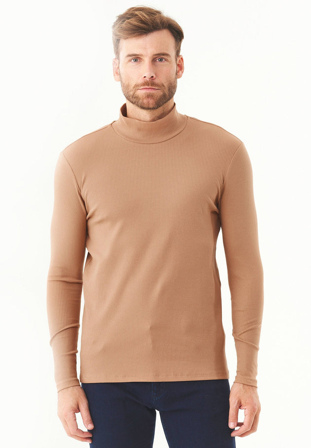 Men's Long-Sleeved Ribbed Turtleneck Shirt Light Brown