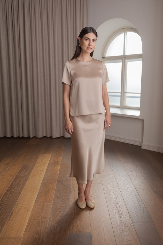 Short-sleeved Satin Shirt Latte