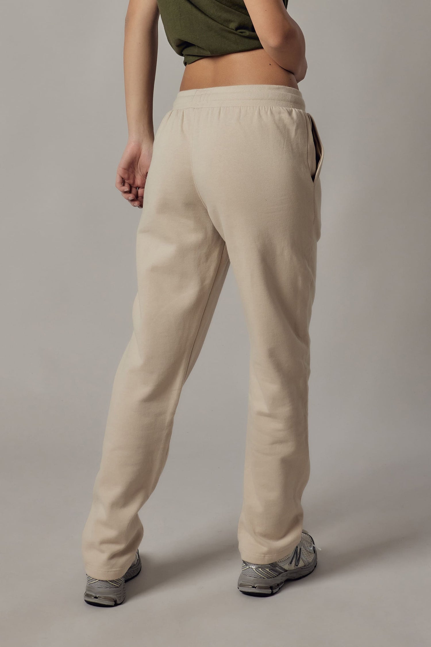 Women's Straight Gauzy Joggers Black
