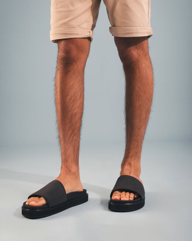 Okina Sandals Black