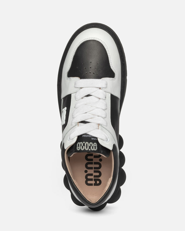 Oyster Sneakers Black/White Leather