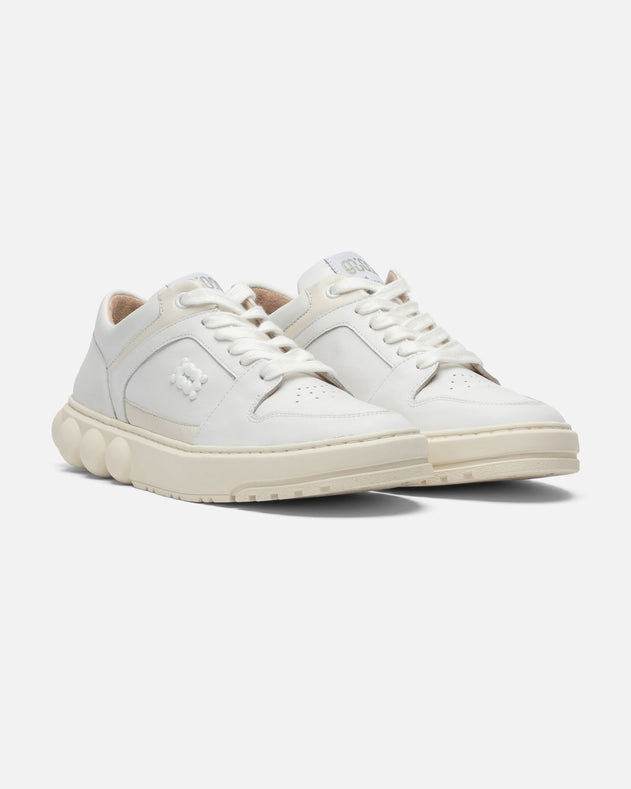 Oyster Sneakers White Leather