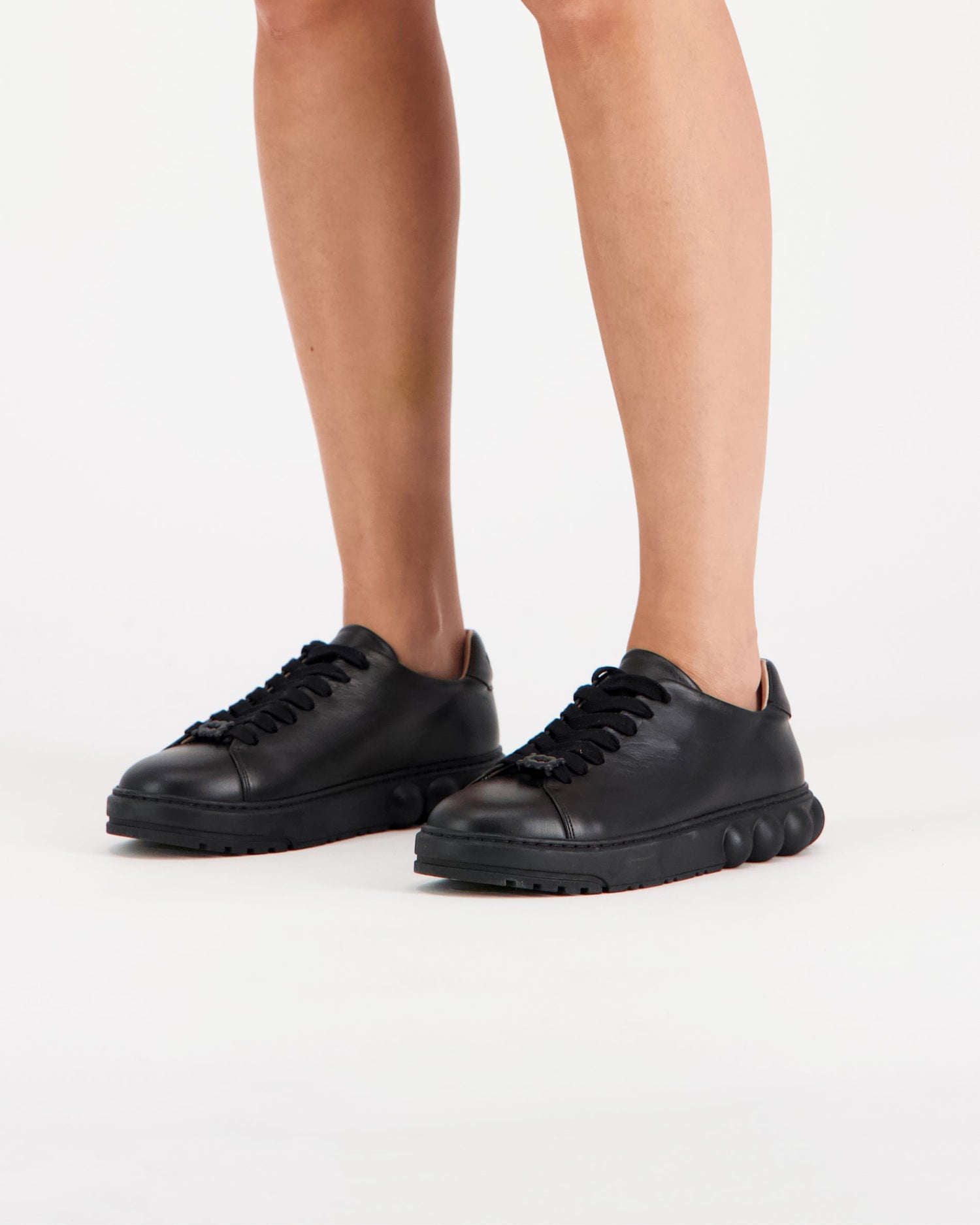 Slick Sneakers Black
