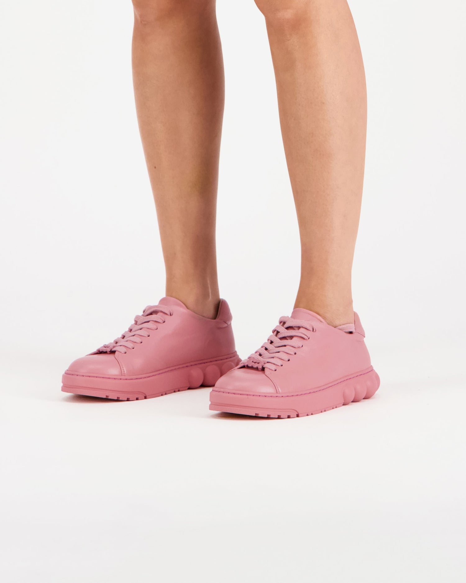 Slick Sneakers Blossom