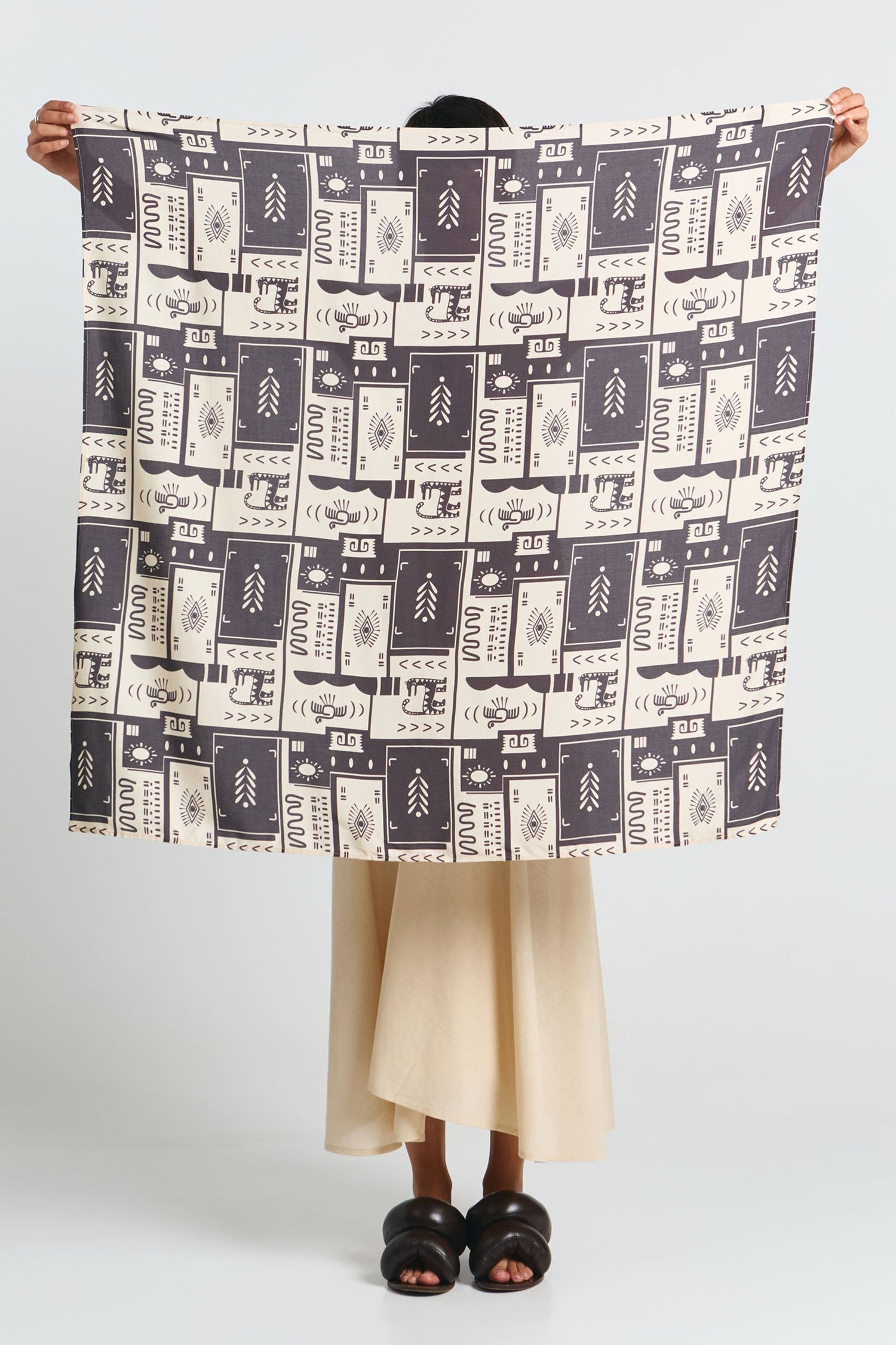 Tole Scarf Ethnic Print