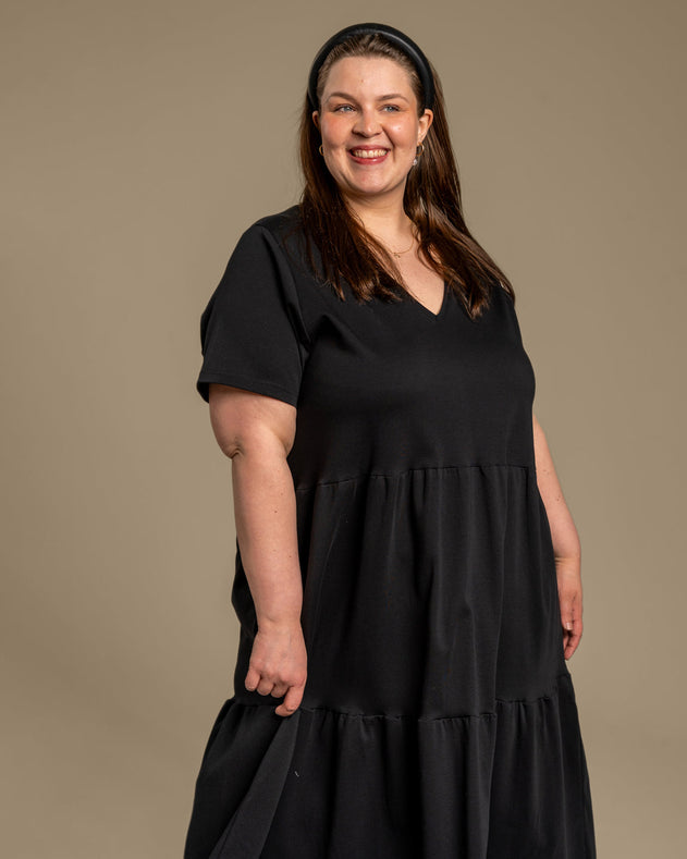 V-Neck Maxi Dress Black