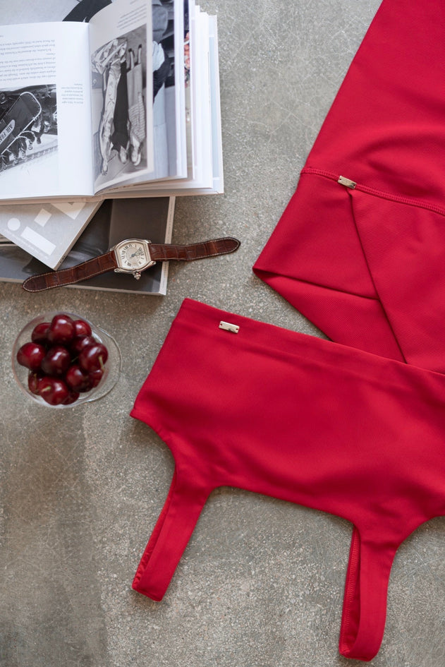 West Biker Shorts Red