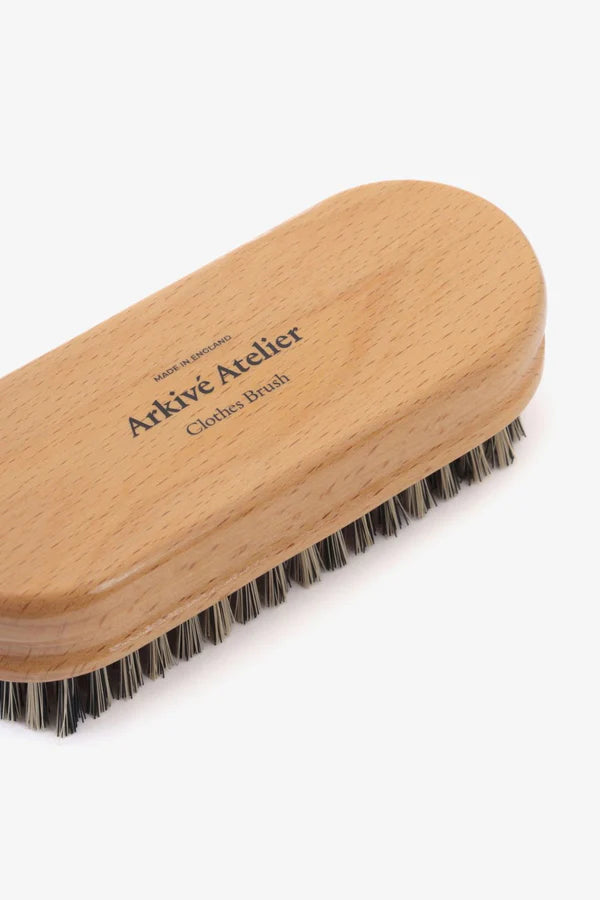 Arkivé Care Clothes Brush