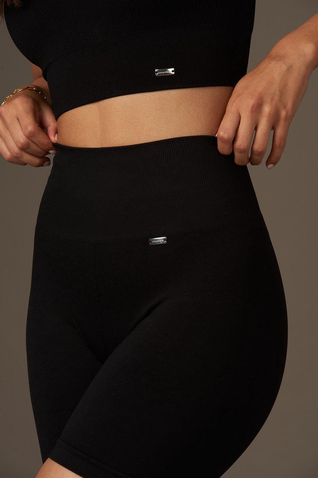 Halo Biker Shorts Black