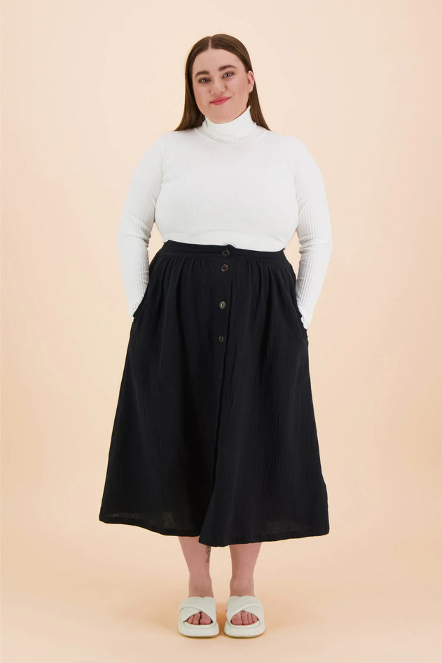 Button Skirt Black
