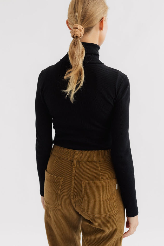 Canna Turtleneck Top Black