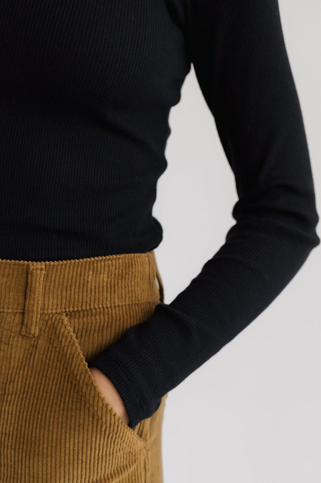 Canna Turtleneck Top Black