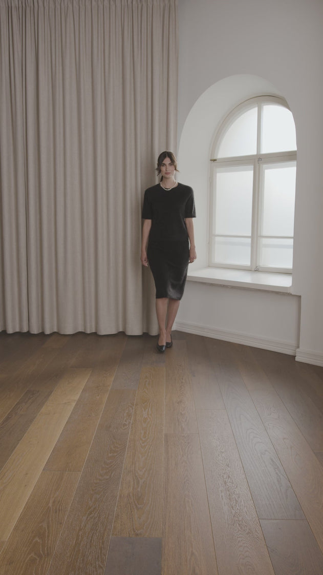 Kaia Knee-Length Cashmere Skirt Black
