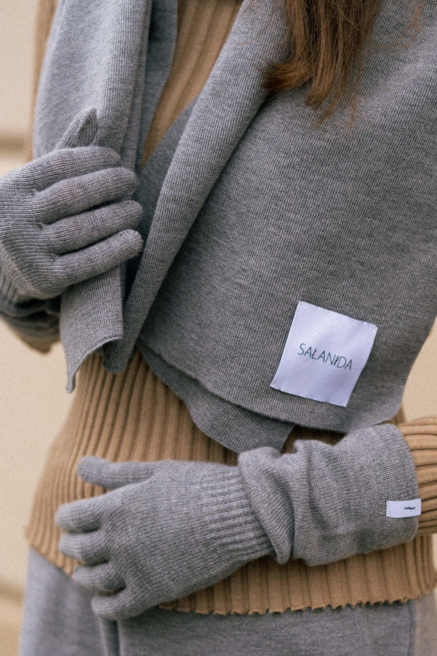 Via Merino Wool Scarf Light Grey