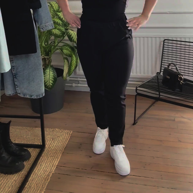 Tam Silk Everywhere Pants