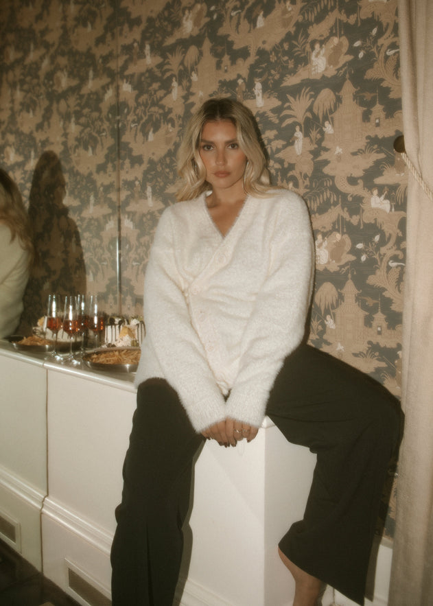 Snow Oversized Cardigan White