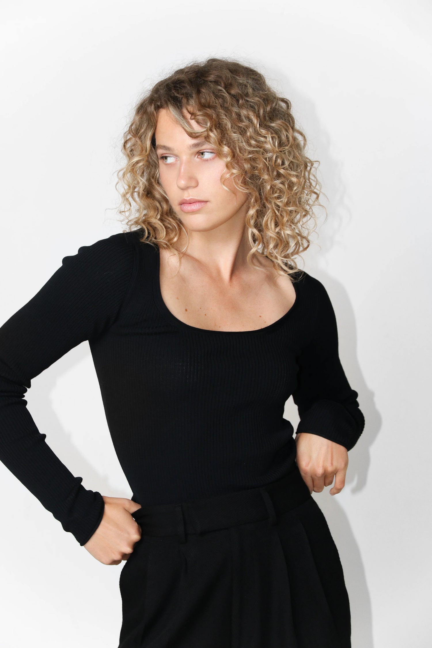 Scoop Shirt Black