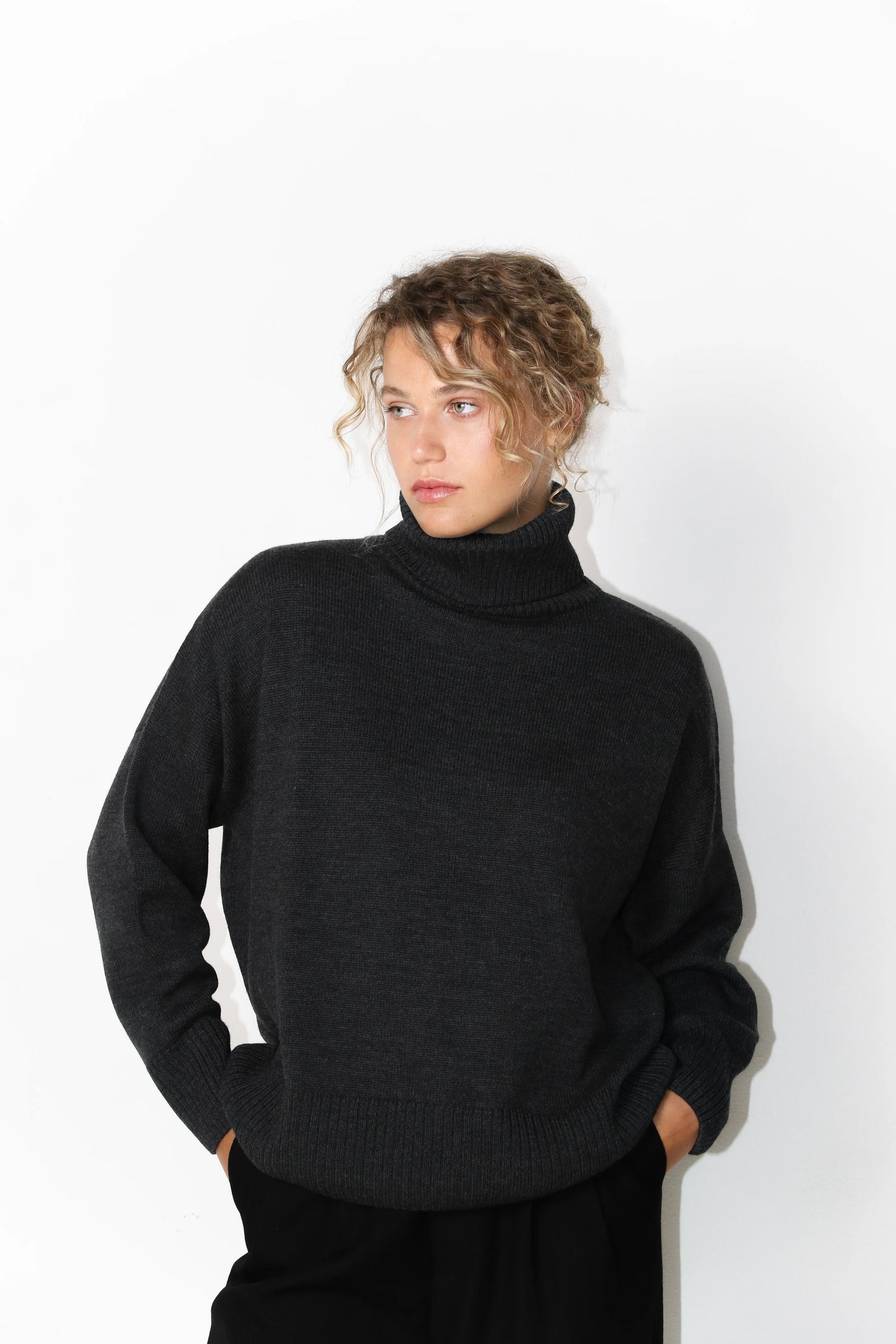 Heavy Roll Neck Antra