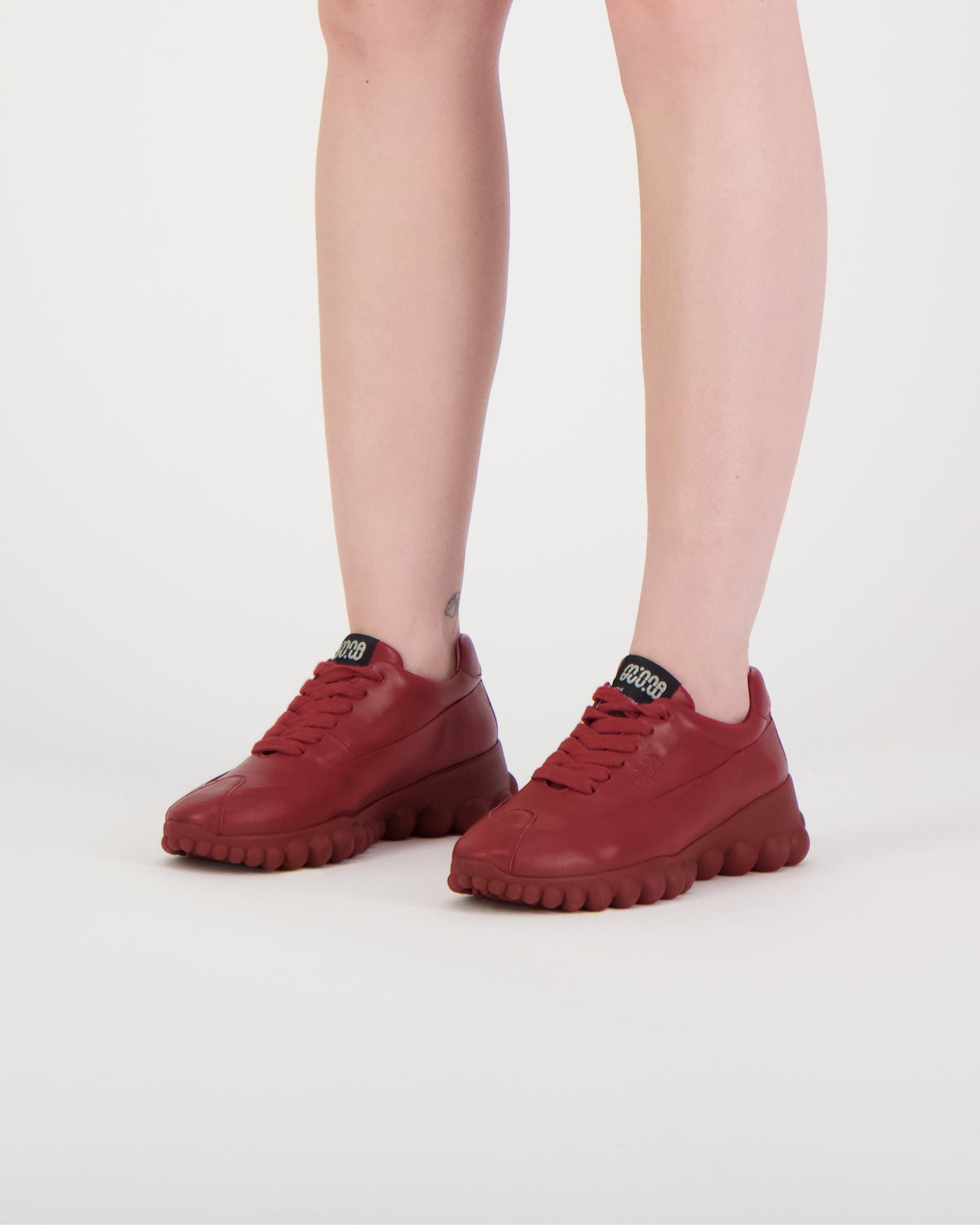 Mother-Of-Pearl Sneakers Cherry Leather