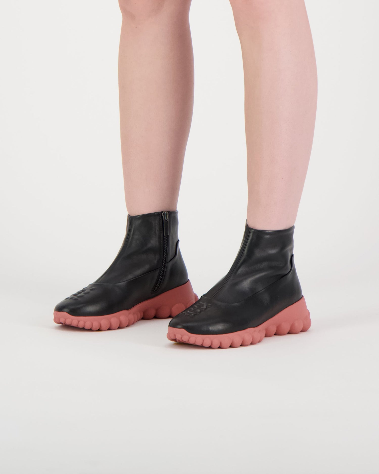 Sisterhood Boots Black/Rose
