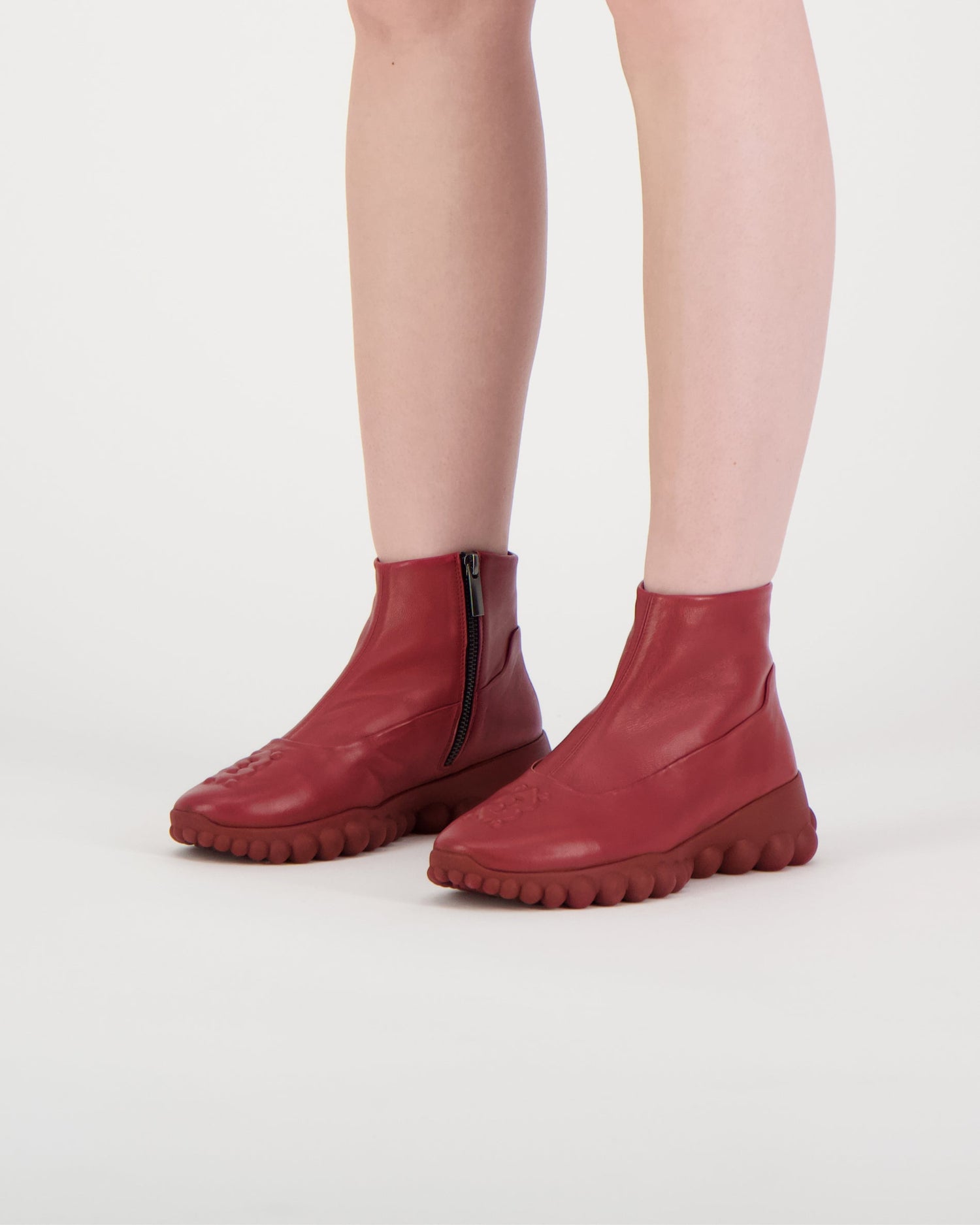 Sisterhood Boots Cherry