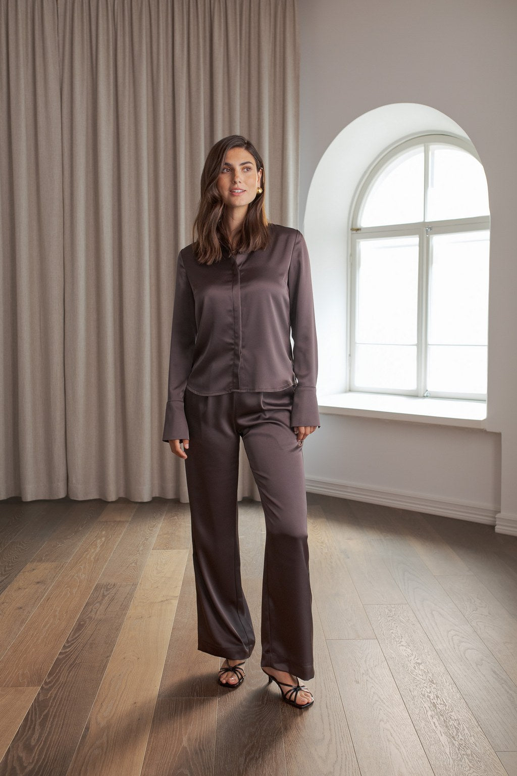 Tesha Satin Shirt Dark Chocolate