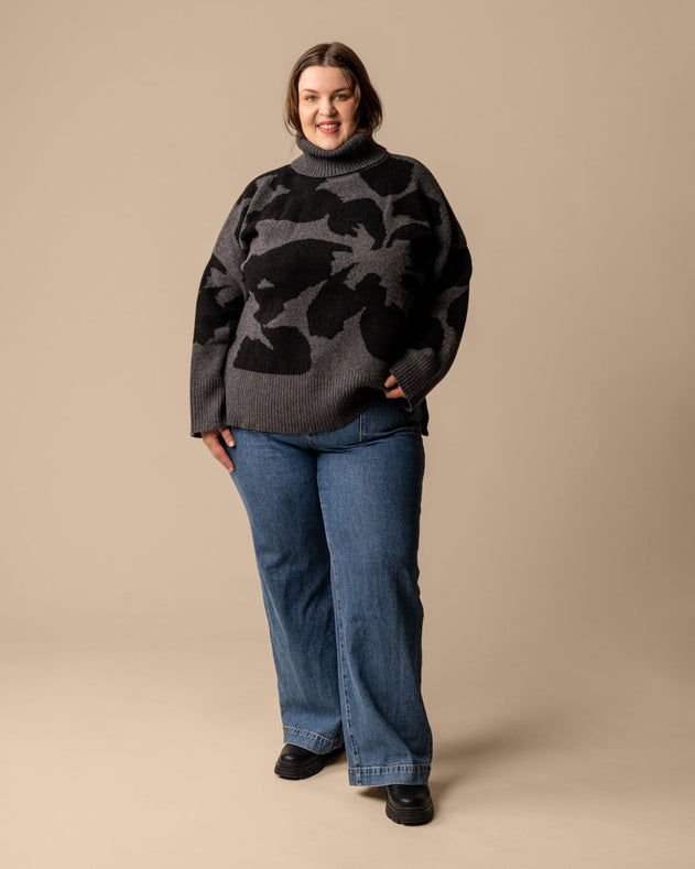 Utu Turtleneck Knit Dark Grey