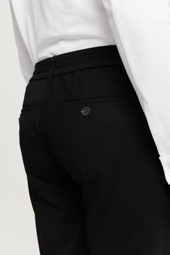 Seppo Wool Trousers Black