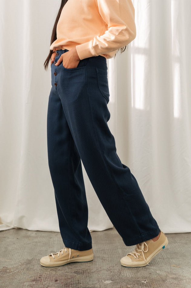 Hisaka Pants Washed Navy Blue