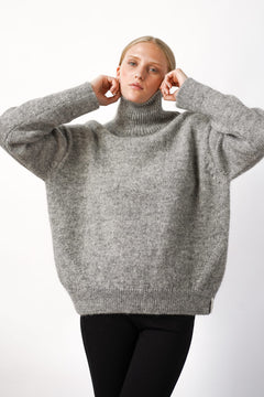 Oma Knitted Turtleneck Grey