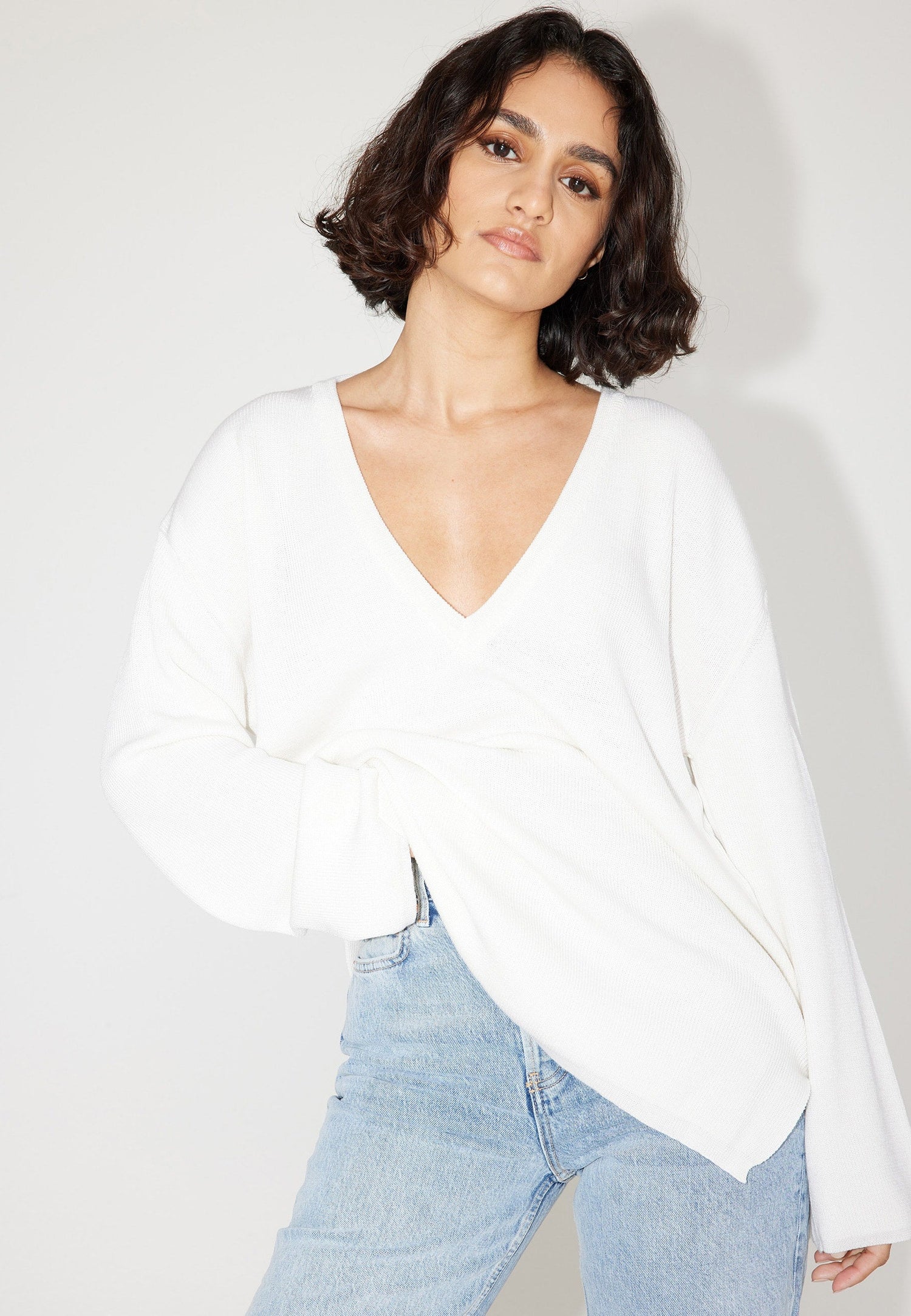 Merino V Neck White