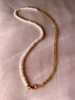 Sparkles Pearls Necklace